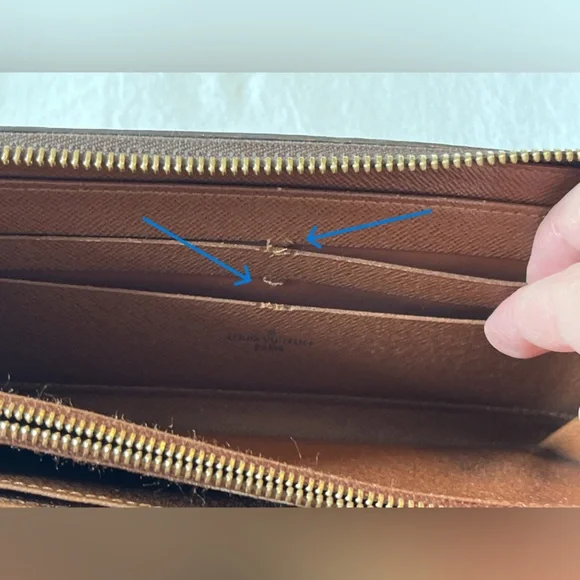 Louis Vuitton Monogram Zippy Wallet - Picture 8 of 16